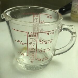 Pyrex Glass Measuring Cup